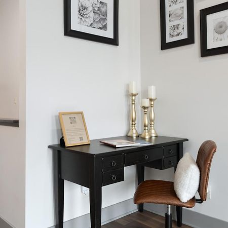 Spacious Luxury Apt In Historic Downtown - Oh Amish Country 밀러스버그 외부 사진